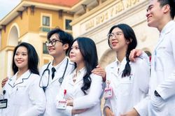 Đại học Y Hà Nội - đại diện duy nhất khối y dược ở Việt Nam thăng hạng thế giới THE 2027