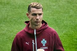 Ronaldo bất ngờ rời tuyển Bồ Đào Nha