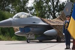 Hơn nửa phi đội tiêm kích F-16 Ukraine phải 'nằm đất' vì bế tắc bảo dưỡng