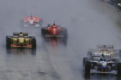 Khói mù đặc quánh Singapore và Malaysia, đe dọa giải F1