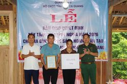 Mái ấm nghĩa tình ở Bằng Lang