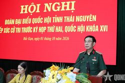 Đại tướng Phan Văn Giang tiếp x&uacute;c cử tri tại tỉnh Th&aacute;i Nguy&ecirc;n