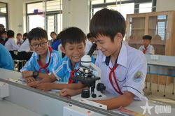 Ngôi trường hạnh phúc của học sinh vùng biên Ia Rvê, Đắk Lắk