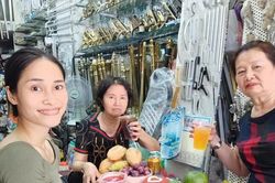 Bỏ việc kế toán, nàng dâu phố cổ Hà Nội chọn nối nghề gia đình, nhận lương 10 triệu đồng