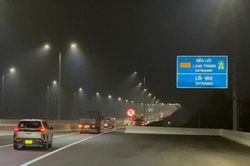 Những hình ảnh đầu tiên khi cao tốc Bến Lức - Long Thành thông xe toàn tuyến