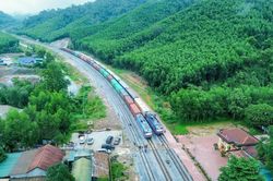 Đưa vào khai thác hầm Khe Nét, gỡ 'điểm nghẽn' trên tuyến đường sắt Bắc - Nam