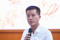 Bộ Y tế: Đang rà soát nguồn thuốc điều trị ung thư và dược chất phóng xạ