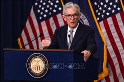Tổng thống Trump tiếp tục gây sức ép buộc ông Powell rời Fed