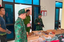 Bắt giữ đối tượng vận chuyển 2.100 cây thuốc lá nhập lậu