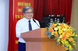 Không để doanh nghiệp khoa học công nghệ tự 'bơi' giữa các chính sách