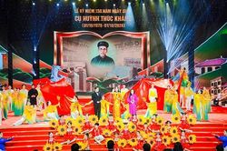 Chương trình nghệ thuật kỷ niệm 150 năm ngày sinh chí sĩ Huỳnh Thúc Kháng