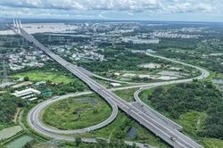 Cao tốc Bến Lức - Long Thành thông xe toàn tuyến sau 12 năm chờ đợi