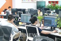 Giải mã áp lực 'sell-on-news' và kịch bản VN-Index tháng 10