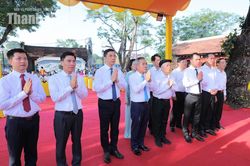 Thường trực Tỉnh ủy dâng hương tại Di tích lịch sử Quốc gia Thái miếu Nhà Hậu Lê