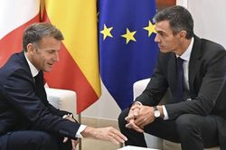 Pháp và Tây Ban Nha ủng hộ Anh tái gia nhập EU