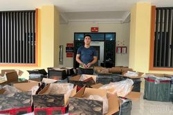 Triệt phá vụ vận chuyển 21.000 bao thuốc lá lậu từ Hà Nội lên Lào Cai