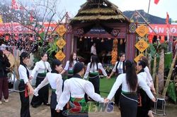 Phát triển nguồn nhân lực văn hóa cơ sở