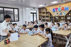 Mở rộng mạng lưới giáo dục ngoài công lập