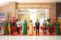 Vietcombank khai trương phòng chờ Vietcombank Priority Lounge tại Cam Ranh