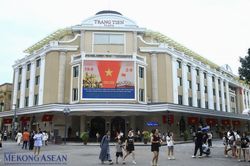 Kinh tế Hà Nội 9 tháng: Tăng 8,85%, dịch vụ giữ vai trò chủ lực