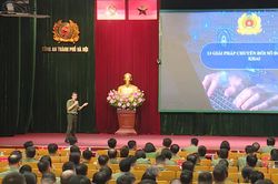 Công an ba thành phố chia sẻ kinh nghiệm chuyển đổi số