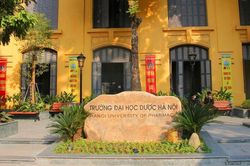 Nhiều sinh viên Trường Đại học Dược Hà Nội bị cảnh báo học tập, buộc thôi học
