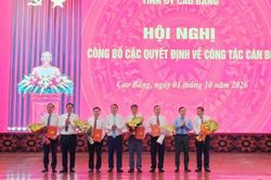 Tỉnh ủy công bố các quyết định về công tác cán bộ