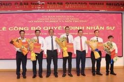 Sở Nông nghiệp và Môi trường TPHCM trao Quyết định công tác cán bộ đối với một số vị trí lãnh đạo, quản lý