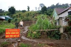 Tăng cường năng lực ph&ograve;ng, chống thi&ecirc;n tai trước diễn biến ng&agrave;y c&agrave;ng phức tạp