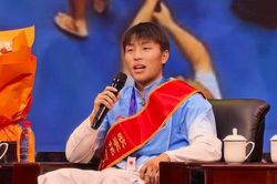 Võ sĩ Trung Quốc học tuyệt kỹ Thiếu Lâm, giành HCV ở ASIAD 2026