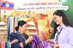 Hơn 100 sản phẩm Việt - Lào được giới thiệu tại Hà Nội