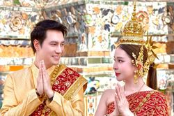 Khoảnh khắc tình tứ của Việt Anh - Quỳnh Nga ở Thái Lan