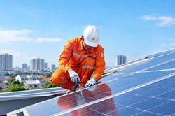 EVNHANOI lý giải hộ gia đình và doanh nghiệp có nên lắp điện mặt trời hay không?