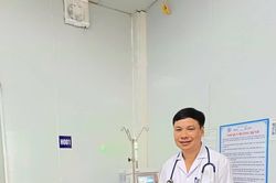 Bác sĩ Nguyễn Văn Hạnh: Vững vàng về chuyên môn, tận tâm với người bệnh