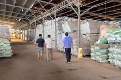 Khởi tố nhóm đối tượng buôn bán 24.000 tấn phân bón giả