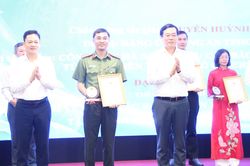 TP.HCM trao Giải Báo chí về bảo vệ nền tảng tư tưởng của Đảng