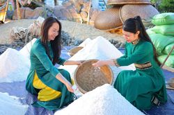 Quảng Ngãi triển khai các hệ giá trị, xây dựng đời sống văn hóa