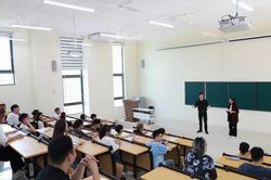 Giảm lý thuyết, tăng thực hành trong chương trình bồi dưỡng chuẩn nghề nghiệp giảng viên