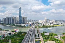 Tăng trưởng quý III bứt phá, Thành phố Hồ Chí Minh tạo đà mục tiêu hai con số