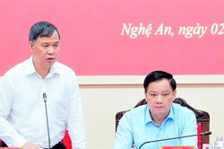 Đo&agrave;n c&ocirc;ng t&aacute;c Ủy ban Kiểm tra Trung ương l&agrave;m việc với Ban Thường vụ Tỉnh ủy Nghệ An