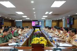 Tập huấn lực lượng tiểu giáo viên nâng cao kỹ năng lái xe an toàn cho người dân