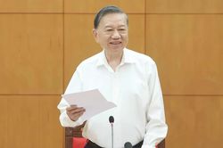 Công tác tư tưởng phải sát thực tiễn, gần nhân dân