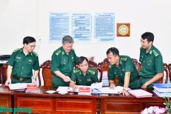 Bộ đội Biên phòng thành phố Cần Thơ thực hiện tốt dân chủ ở cơ sở