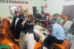 Đồn Biên phòng Mỹ An tăng cường tuyên truyền, vận động nhân dân di dời đến nơi an toàn trước mùa mưa bão