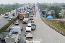 Hà Nội giảm tốc độ, điều chỉnh phân làn trên cầu Thanh Trì gần 3 tháng