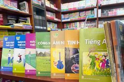 Bộ GD&ĐT chuẩn bị làm bộ sách giáo khoa lớp 1 đến lớp 12 mới