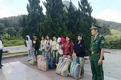 Trục xuất 9 người nước ngoài vượt biên trái phép vào Việt Nam