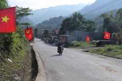 Bao giờ hết cảnh cán bộ phải làm việc ghép ở xã miền núi Nghệ An?