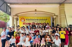 Gia đình 78 thành viên cùng tiếp nối mạch nguồn hiếu học
