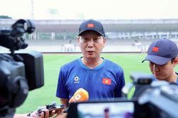 HLV Kim Sang Sik: Đội tuyển Việt Nam phải thắng Pakistan